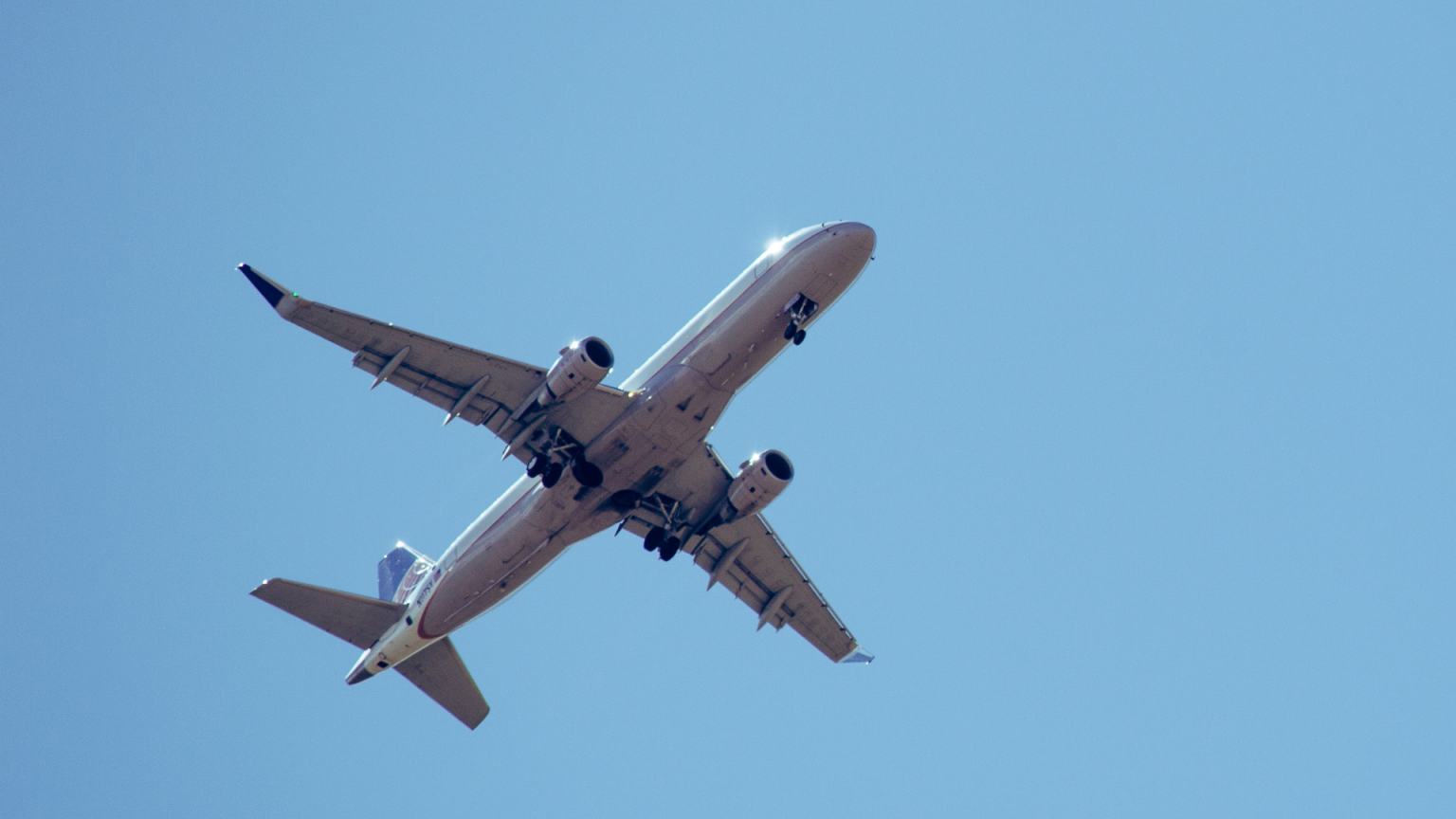 Airport shuttle in Bolingbrook, Illinois — Stop and Go Airport Shuttle