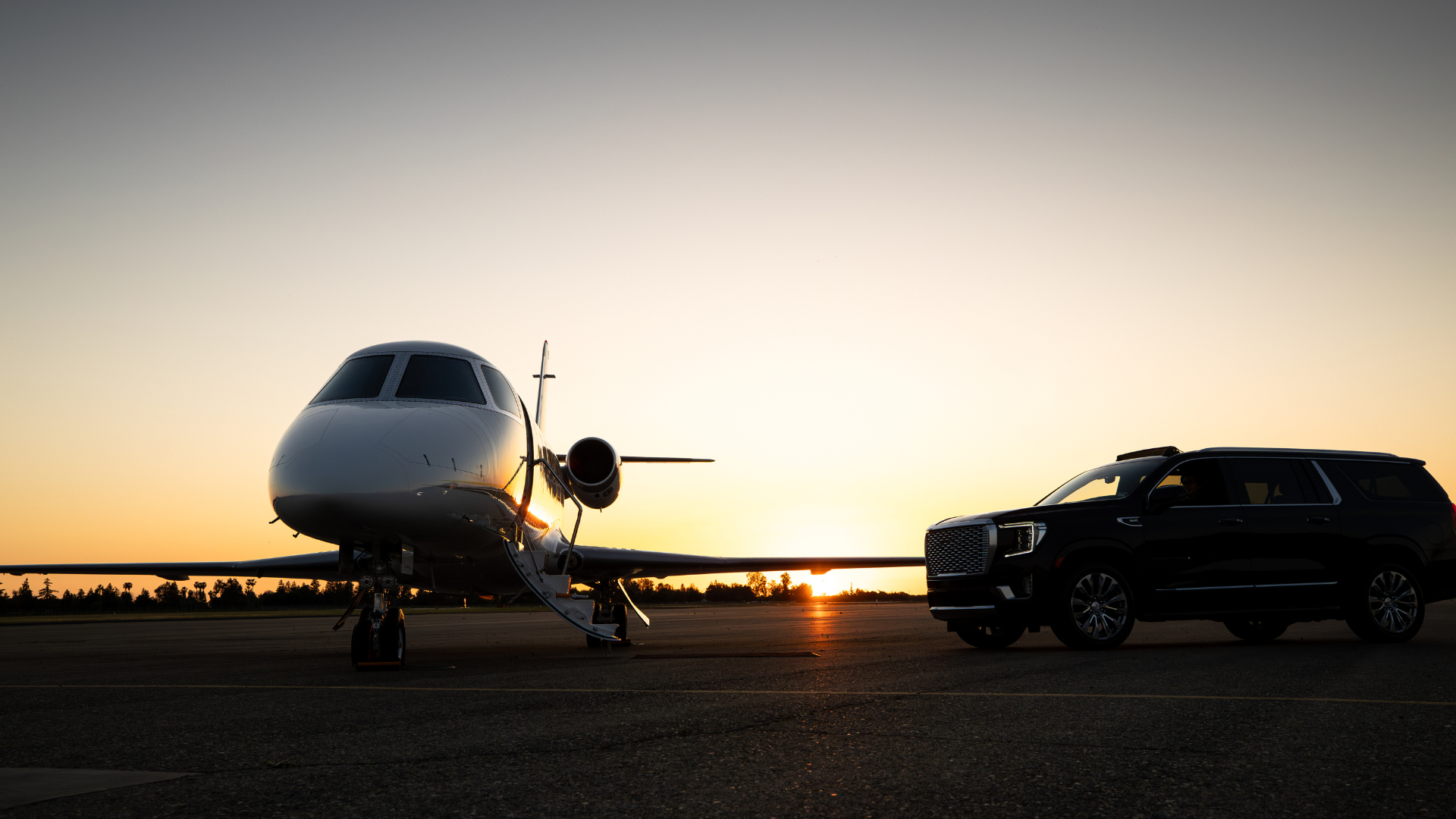 Limousine transportation in Homer Glen, Illinois — Stop and Go Airport Shuttle