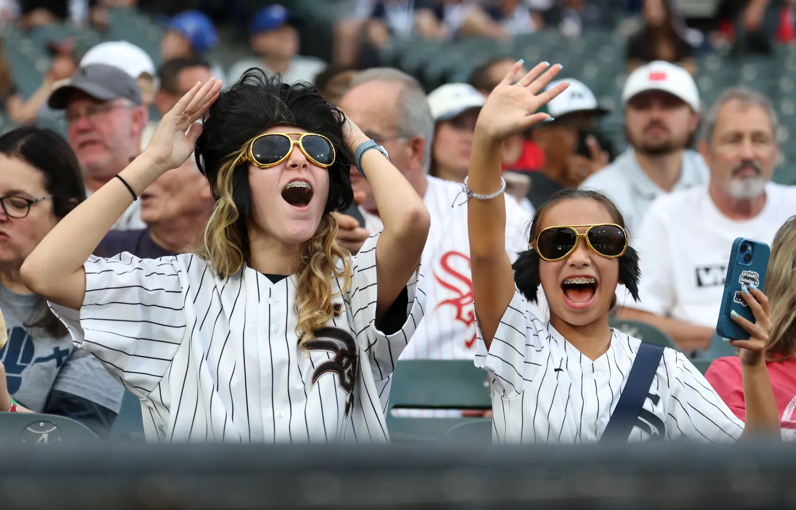 Chicago White Sox group transportation to Rate Field